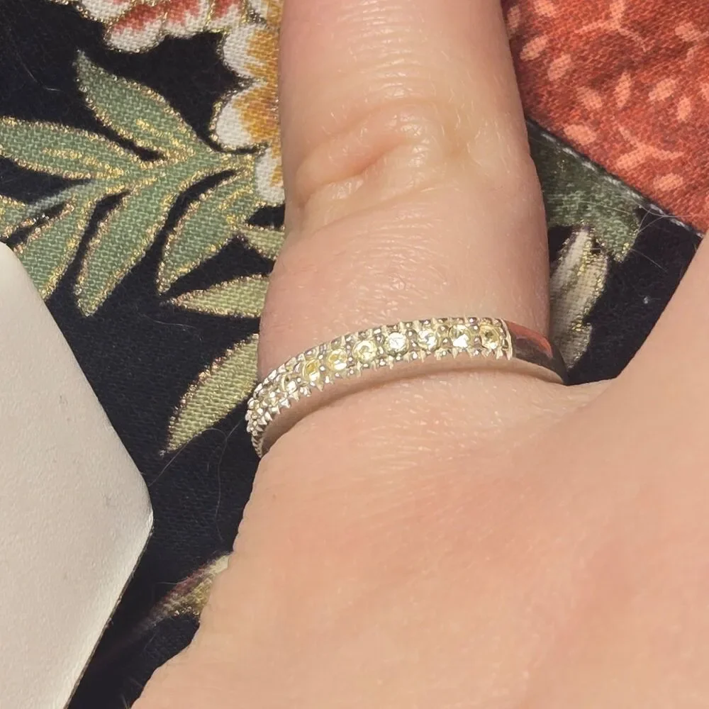 Vintage sterling silver ring sz 8